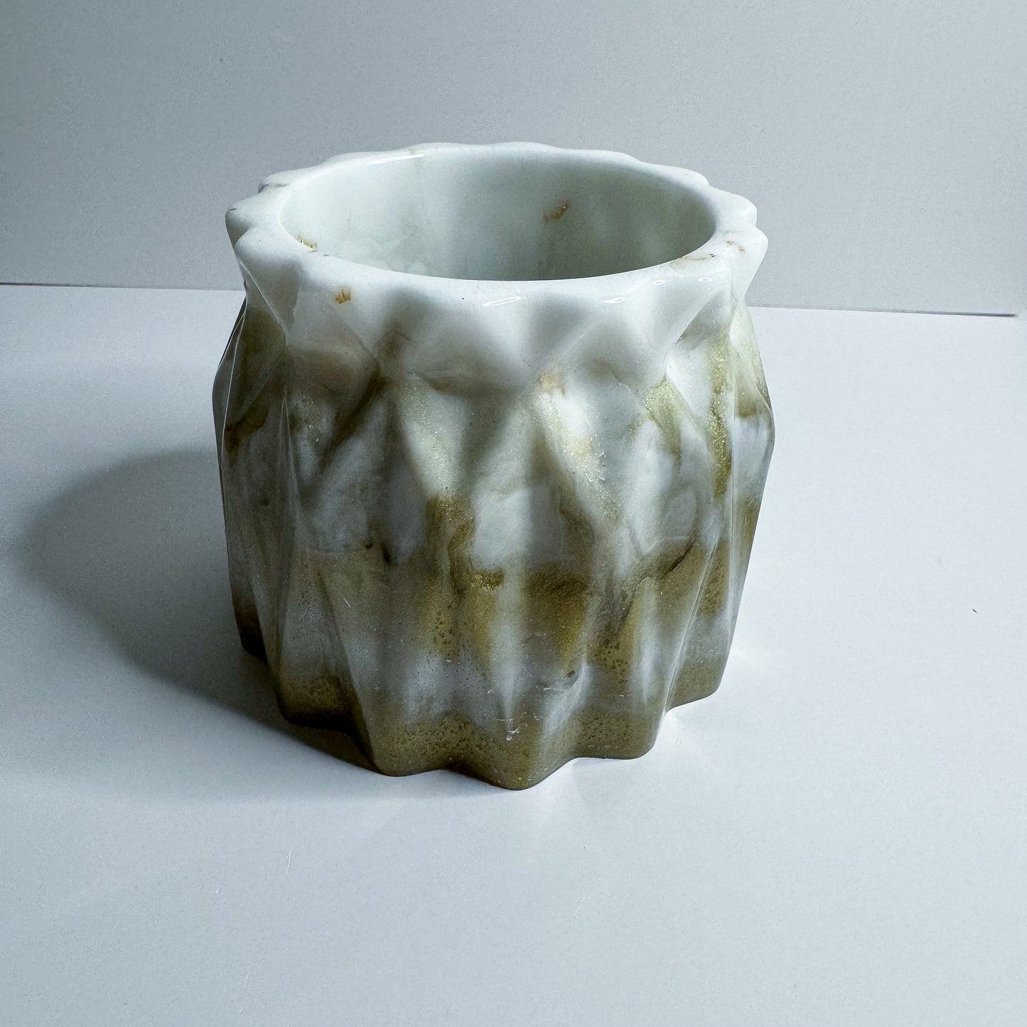 White & Gold Flower Pot