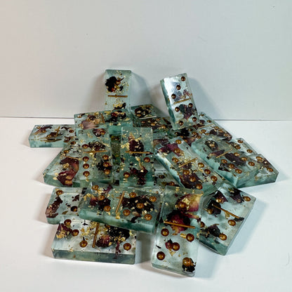 Roses Under Water Dominoes