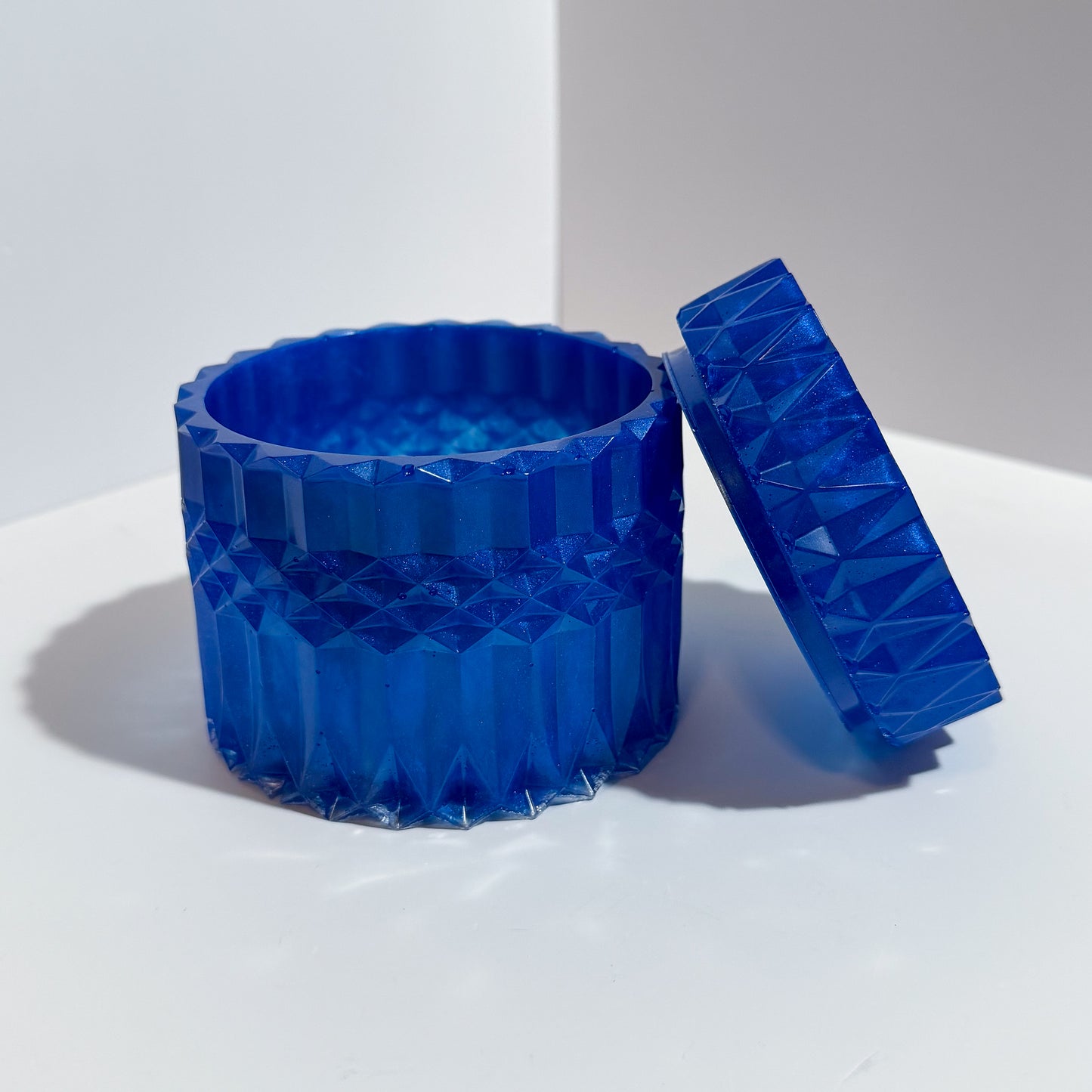 Blu' Ripple Container